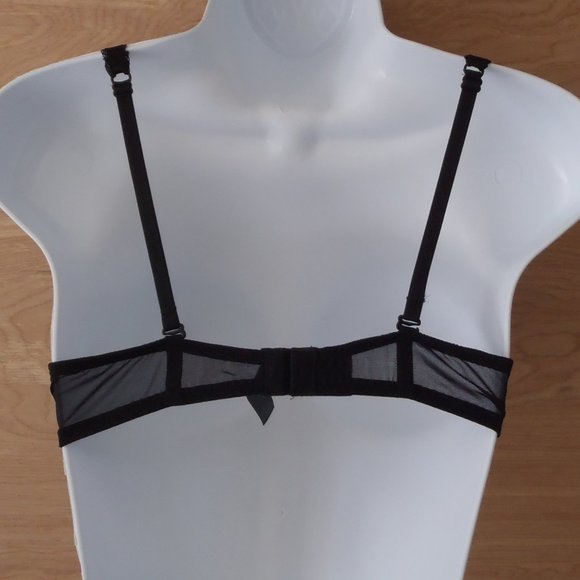 Wonderbra Push-Up Bra - EUC - Picture 7 of 12